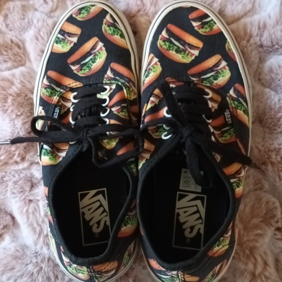 Vans - Picture 2 of 6